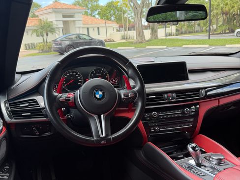Used 2017 BMW X6 M Sport Utility 4D image 2