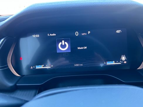 Used 2024 Jeep Grand Cherokee Altitude image 9