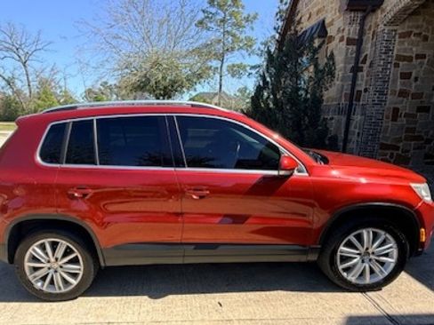 Used 2009 Volkswagen Tiguan SEL image 5