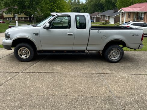 Used 2002 Ford F150 4x4 SuperCab image 4