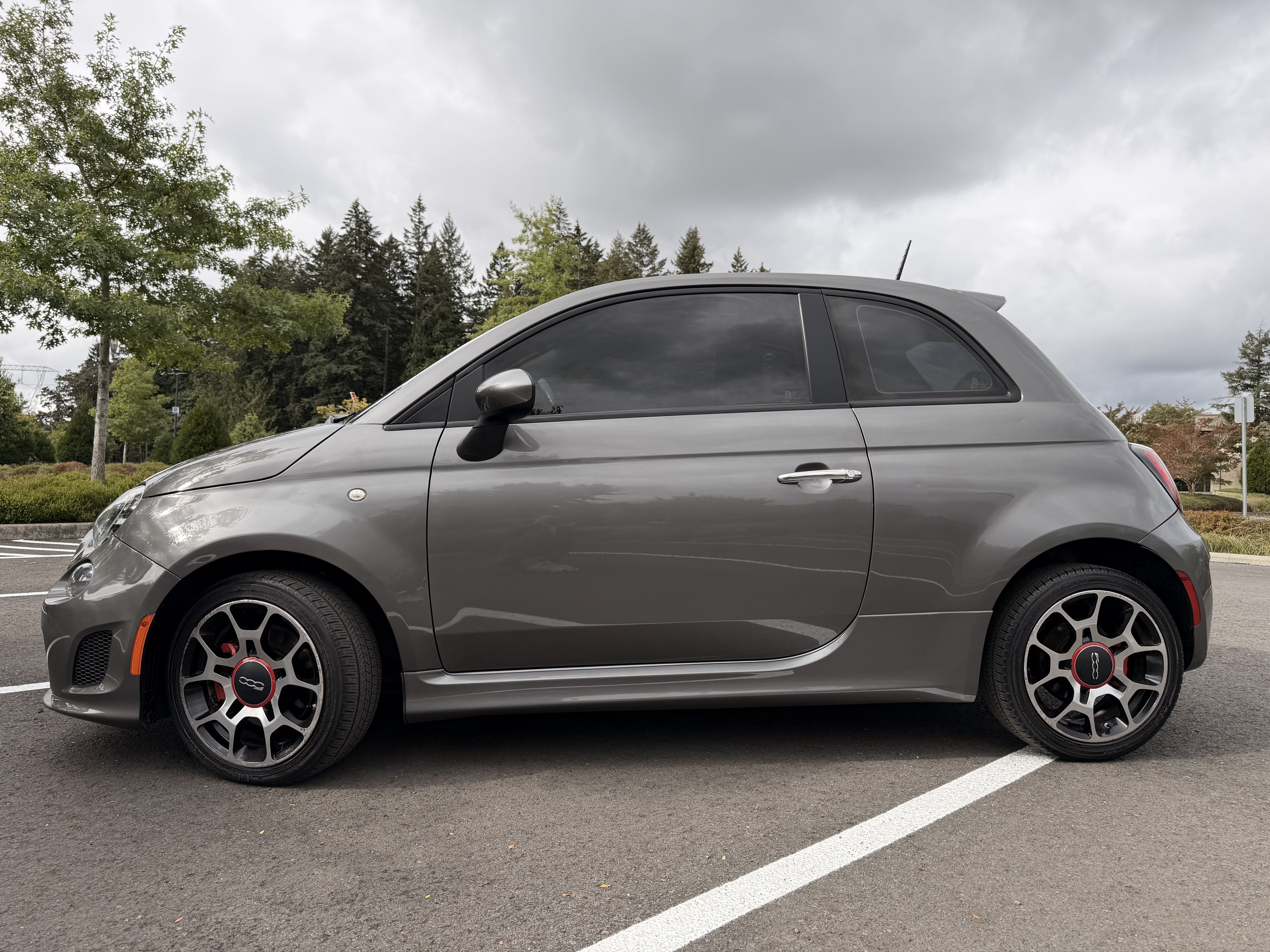 Used 2013 FIAT 500 Turbo w/ Beats Audio Pkg FWD image 5