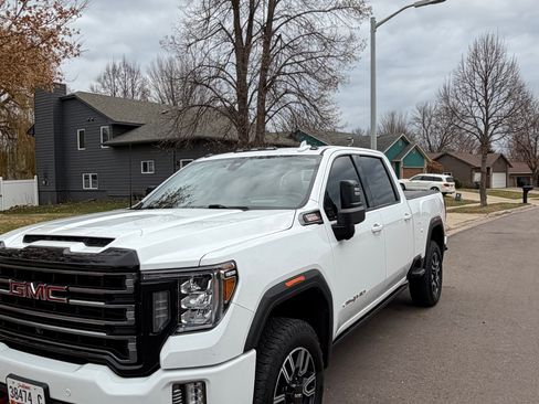 Used 2023 GMC Sierra 2500 AT4 w/ AT4 Premium Plus Package image 6