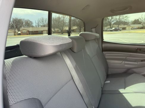 Used 2015 Toyota Tacoma TRD Pro image 16