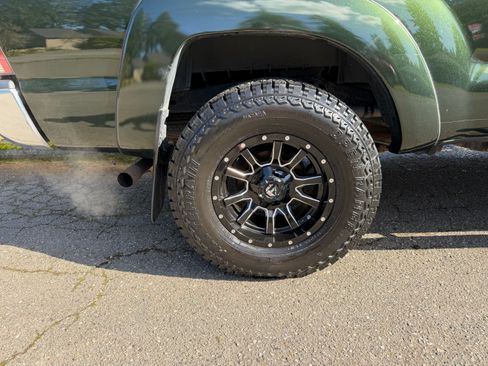 Used 2013 Toyota Tacoma 4x4 Double Cab w/ SR5 Pkg image 5