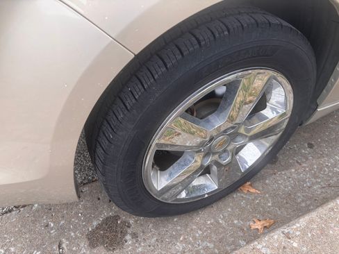 Used 2010 Chevrolet Malibu LT FWD image 10