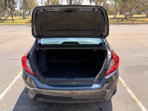 Used 2017 Honda Civic EX-T image 5