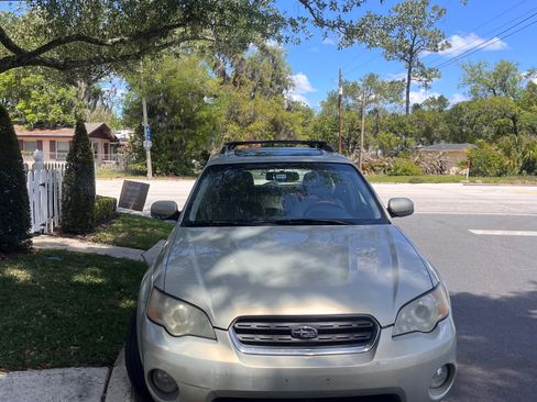 Used 2006 Subaru Outback 3.0R L.L. Bean image 2