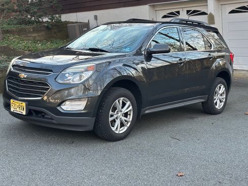 Used 2017 Chevrolet Equinox LT w/ Convenience Package image 10