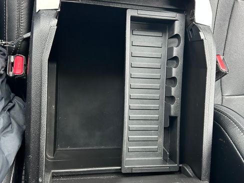 Used 2015 Ford F150 Lariat w/ Equipment Group 502A Luxury image 14