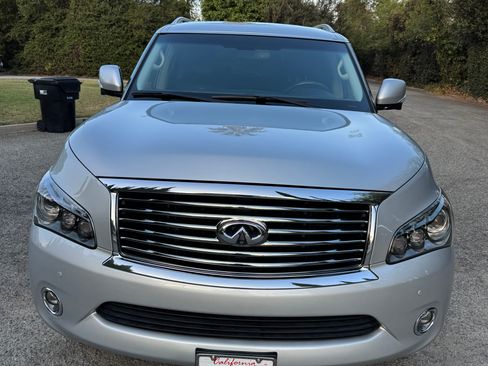 Used 2011 INFINITI QX56 2WD w/ Deluxe Touring Pkg image 17