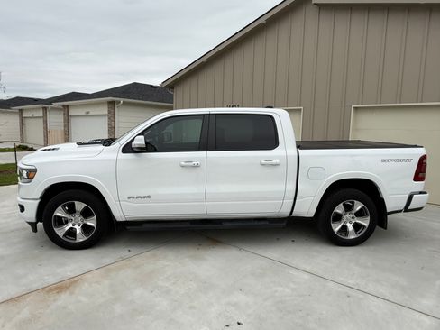 Used 2022 RAM 1500 Laramie w/ Sport Appearance Package AWD/4WD image 5