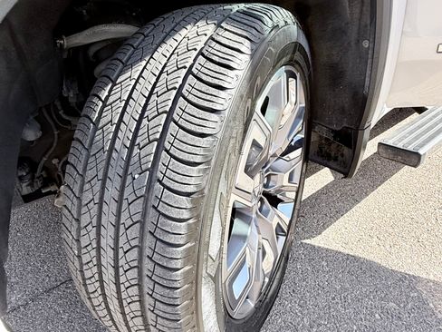 Used 2022 GMC Sierra 1500 Denali w/ Denali Reserve Package image 24