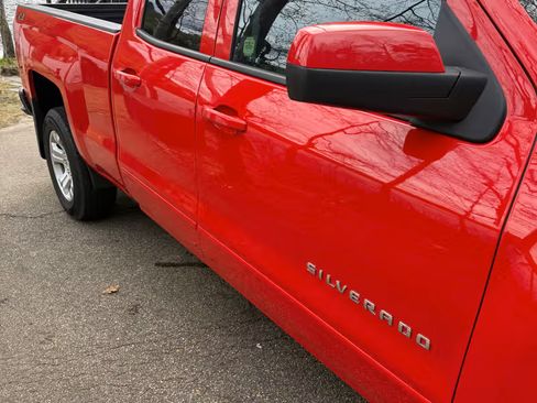 Used 2019 Chevrolet Silverado 1500 LT w/ All Star Edition AWD/4WD image 4