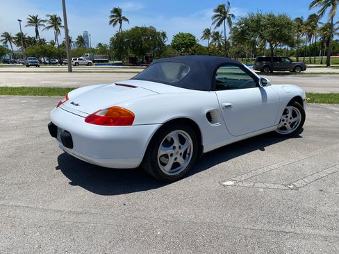 Used 1999 Porsche Boxster RWD image 12