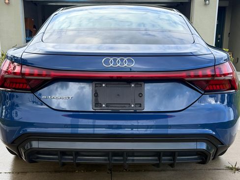 Used 2024 Audi e-tron GT Premium Plus image 6