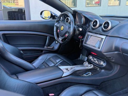 Used 2010 Ferrari California Convertible 2D image 12