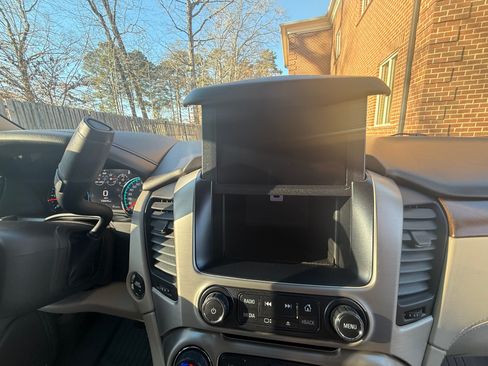 Used 2019 GMC Yukon Denali w/ Denali Ultimate Package image 18