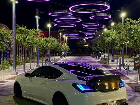 Used 2015 Hyundai Genesis 3.8 image 5