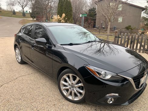 Used 2016 MAZDA MAZDA3 s Grand Touring image 4