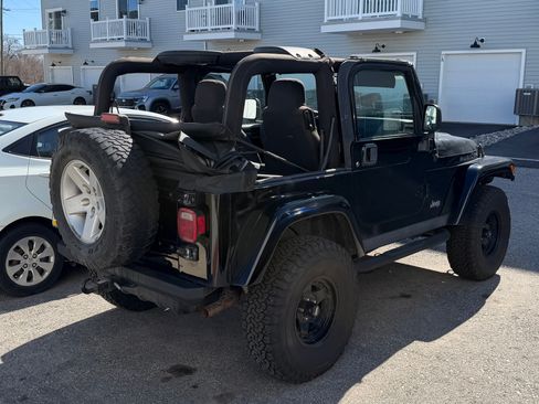 Used 2004 Jeep Wrangler Rubicon w/ Dual Top Group image 4