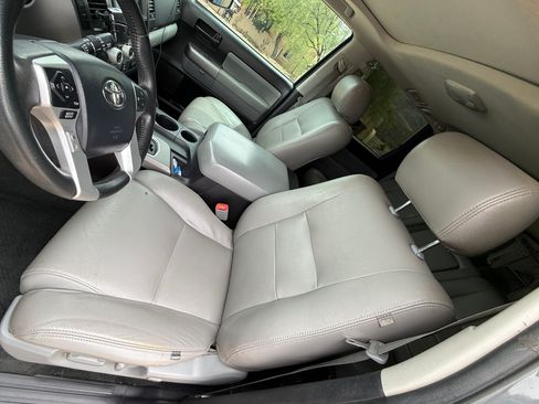 Used 2017 Toyota Sequoia SR5 RWD image 12