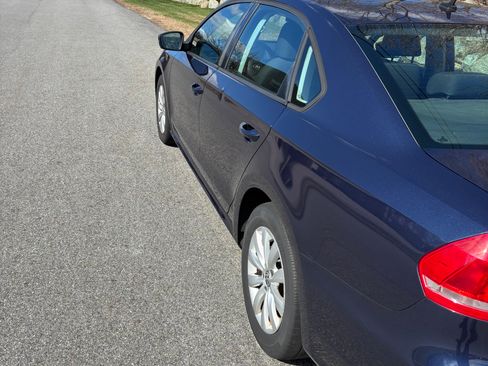 Used 2013 Volkswagen Passat 2.5 S image 6