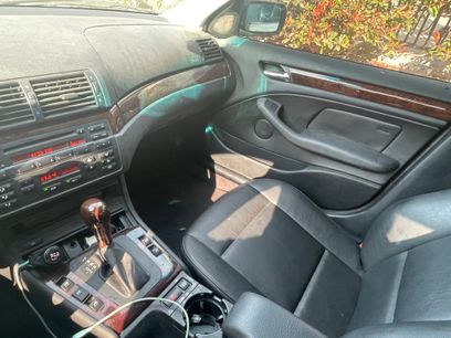 Used 2005 BMW 325i Sedan