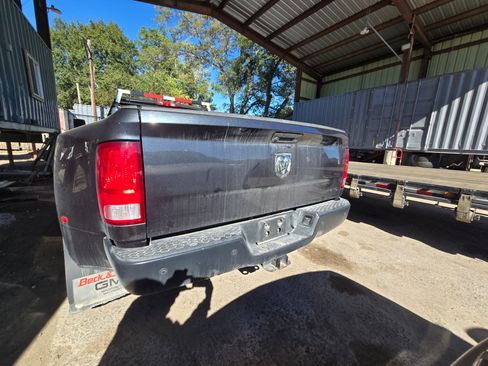Used 2018 RAM 3500 Tradesman w/ Popular Equipment Group image 6