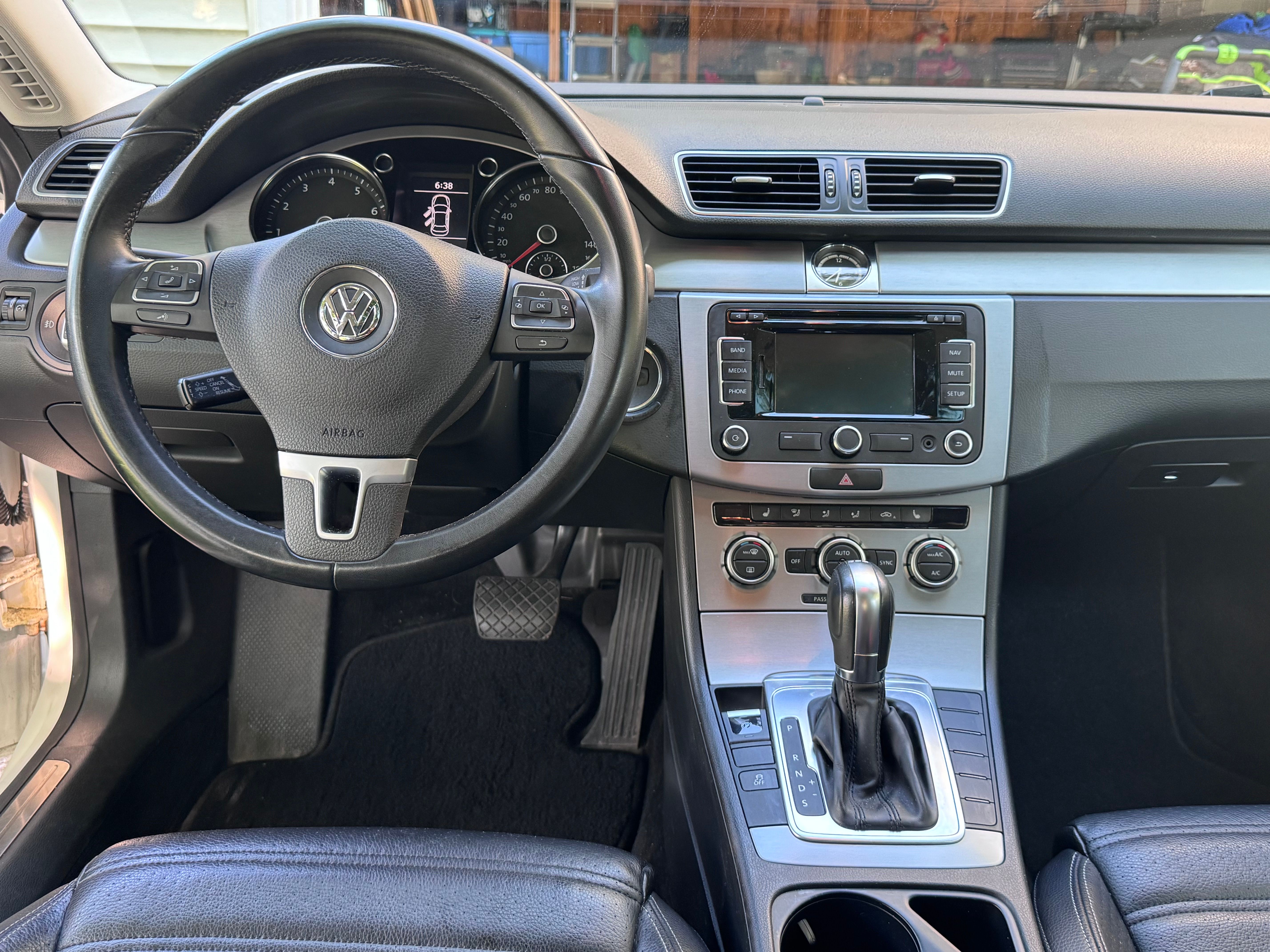 Used 2013 Volkswagen CC Lux FWD image 12