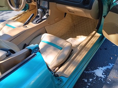 Used 2000 MAZDA MX-5 Miata LS image 16