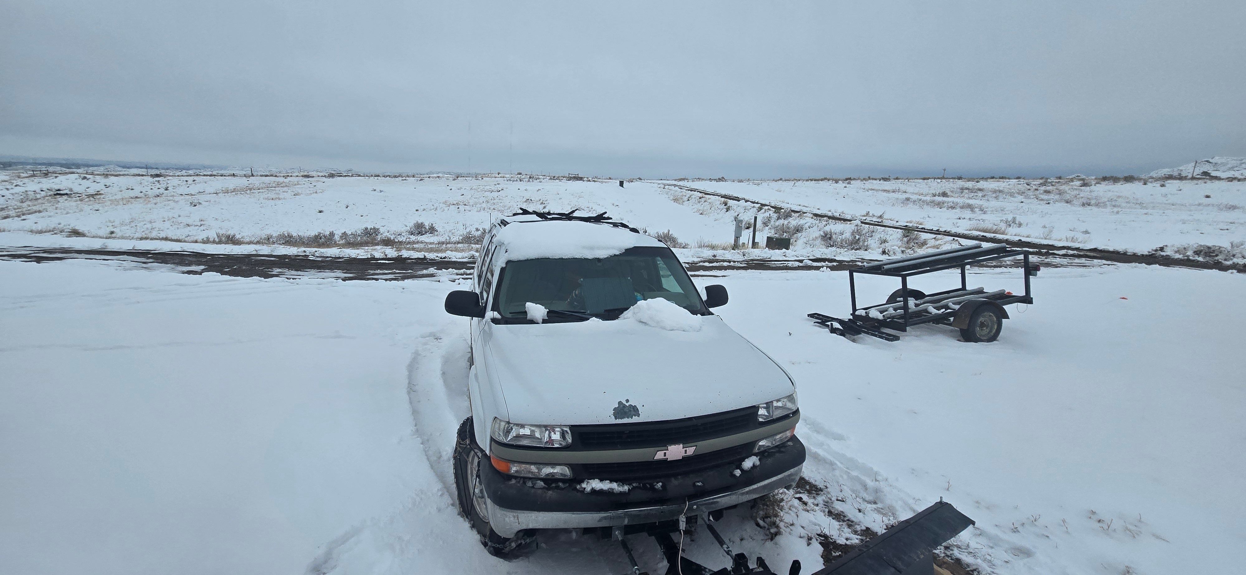 Used 2004 Chevrolet Suburban 2500 LS w/ Skid Plate Package, Off-Road AWD/4WD image 1