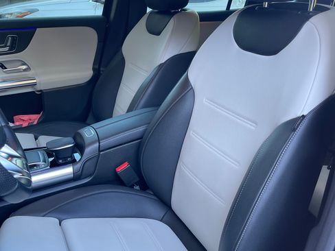 Used 2021 Mercedes-Benz GLA 35 AMG 4MATIC image 11