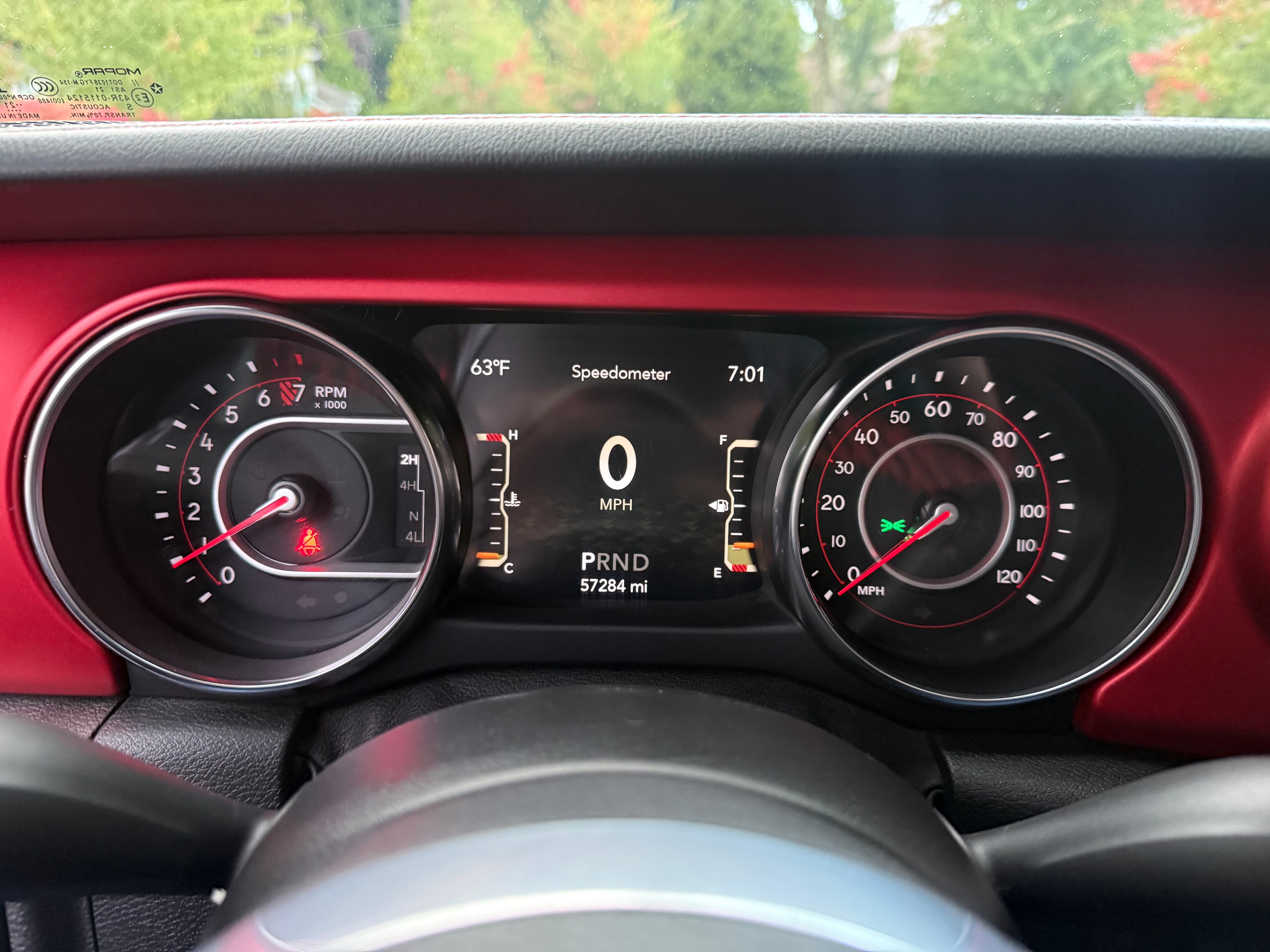 Used 2021 Jeep Gladiator Rubicon AWD/4WD image 11