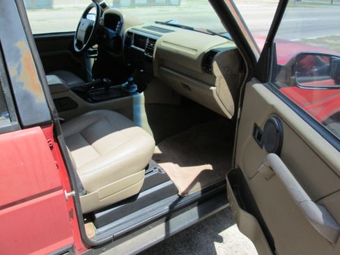 Used 1996 Land Rover Discovery SE AWD/4WD image 17