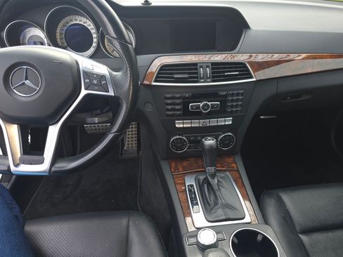 Used 2013 Mercedes-Benz C 250 Sedan image 8