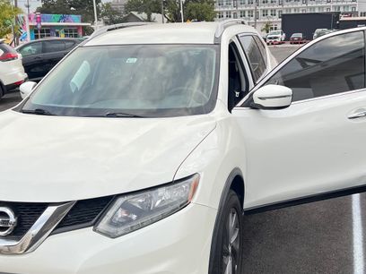 Used 2016 Nissan Rogue SV