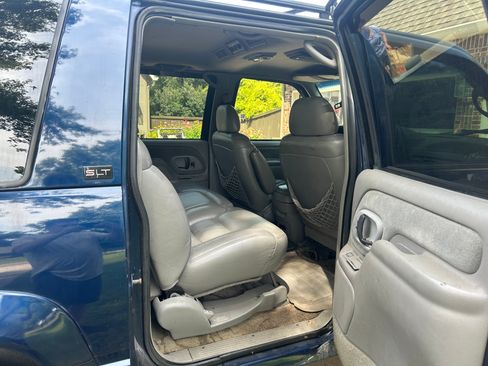 Used 1996 GMC Suburban 2500 AWD/4WD image 22