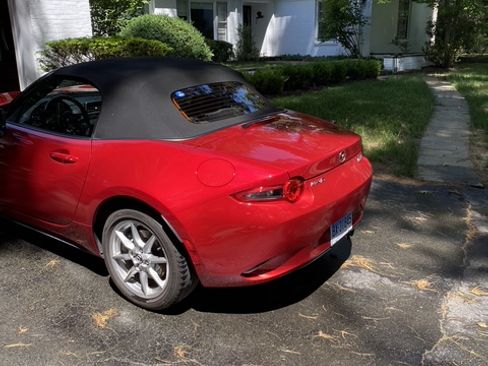 Used 2016 MAZDA MX-5 Miata Sport RWD image 6