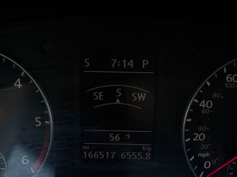 Used 2013 Volkswagen Passat TDI SEL Premium image 6