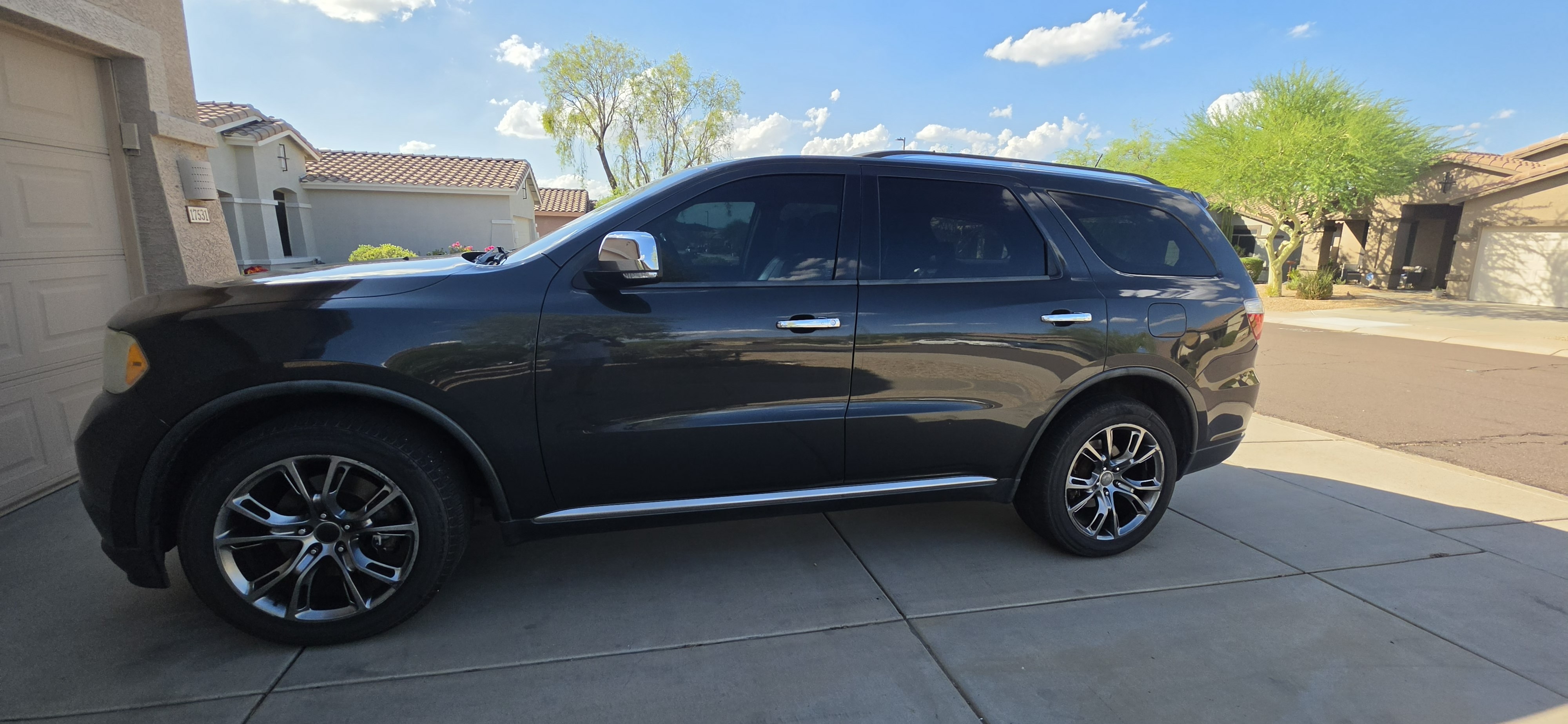 Used 2011 Dodge Durango Crew AWD/4WD image 2