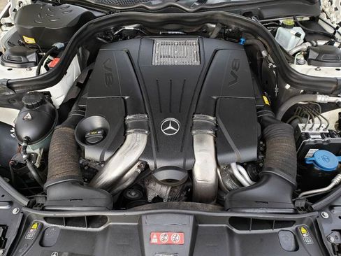 Used 2013 Mercedes-Benz E 550 E 550 4MATIC Sedan 4D image 11