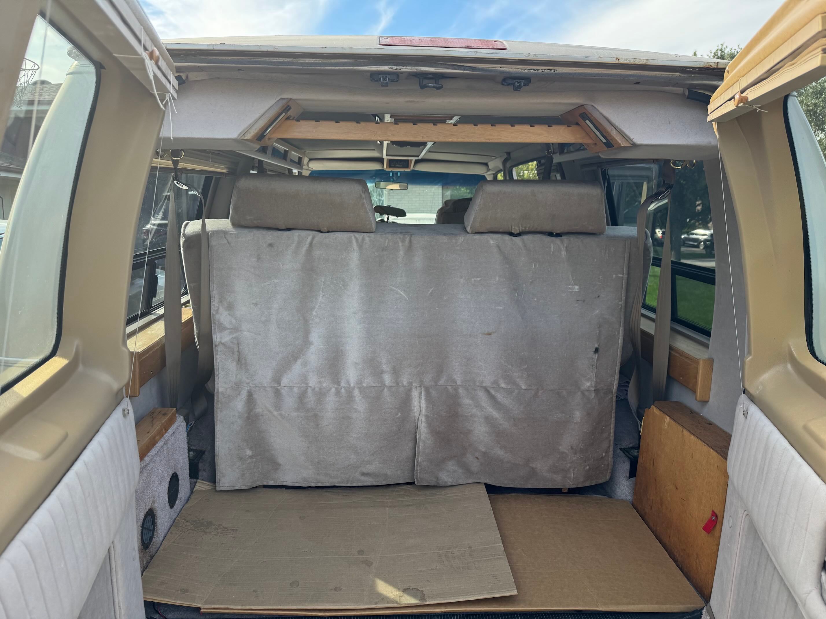 Used 1993 Ford E-150 and Econoline 150 RWD image 14