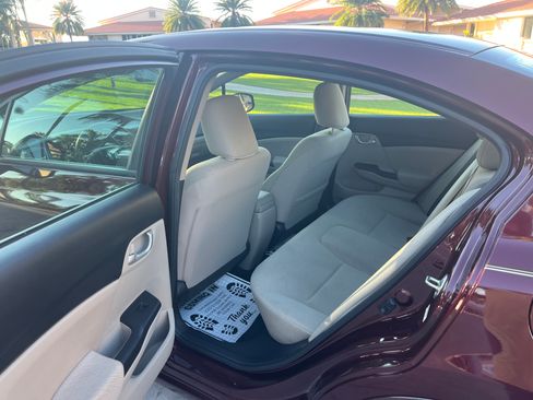 Used 2013 Honda Civic LX image 22