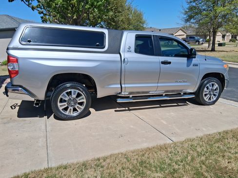Used 2015 Toyota Tundra SR5 image 5