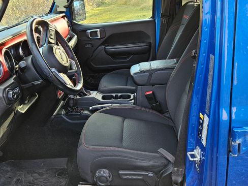 Used 2021 Jeep Gladiator Rubicon image 6