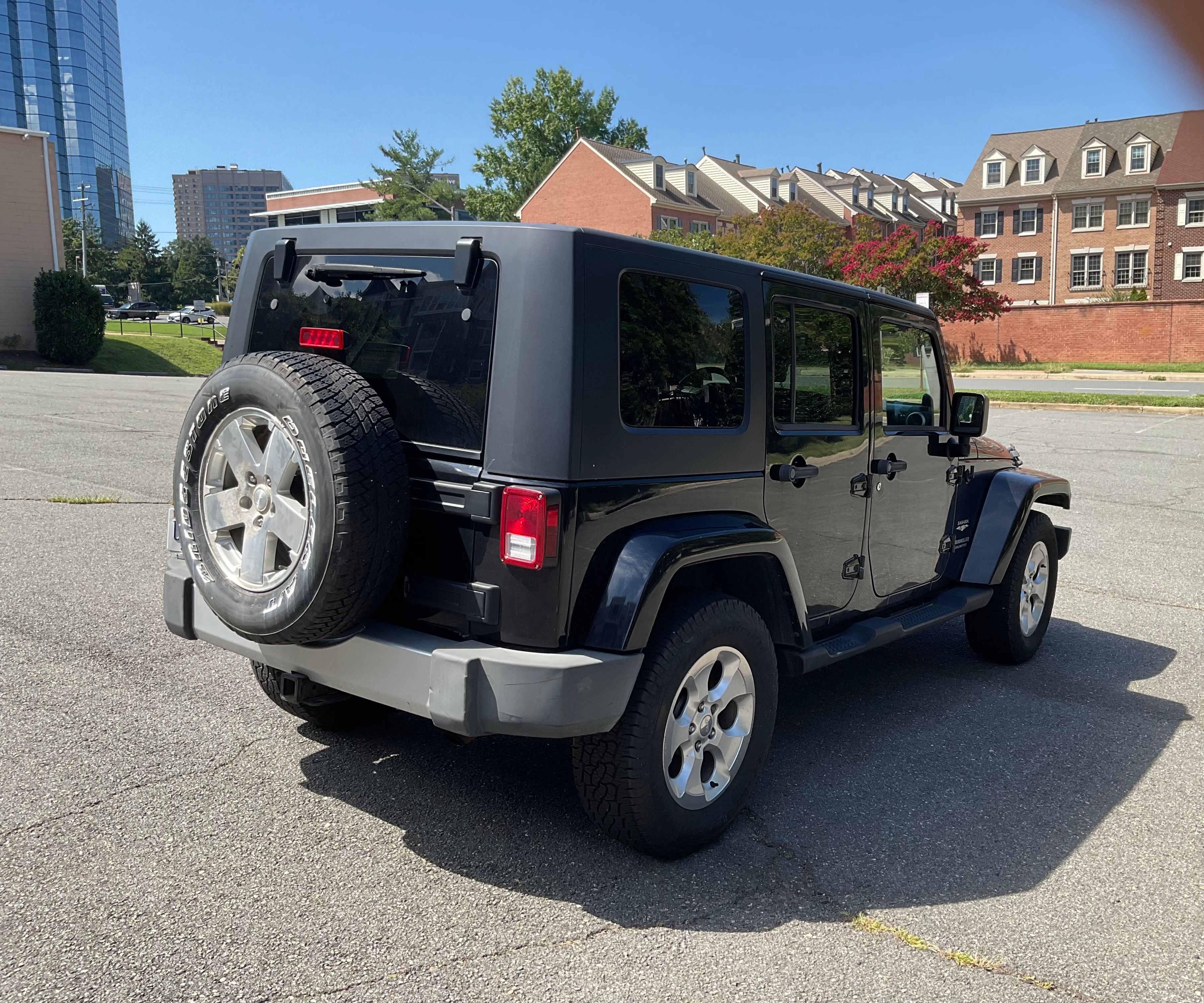 Used 2008 Jeep Wrangler Unlimited Sahara w/ Trailer Tow Group AWD/4WD image 6