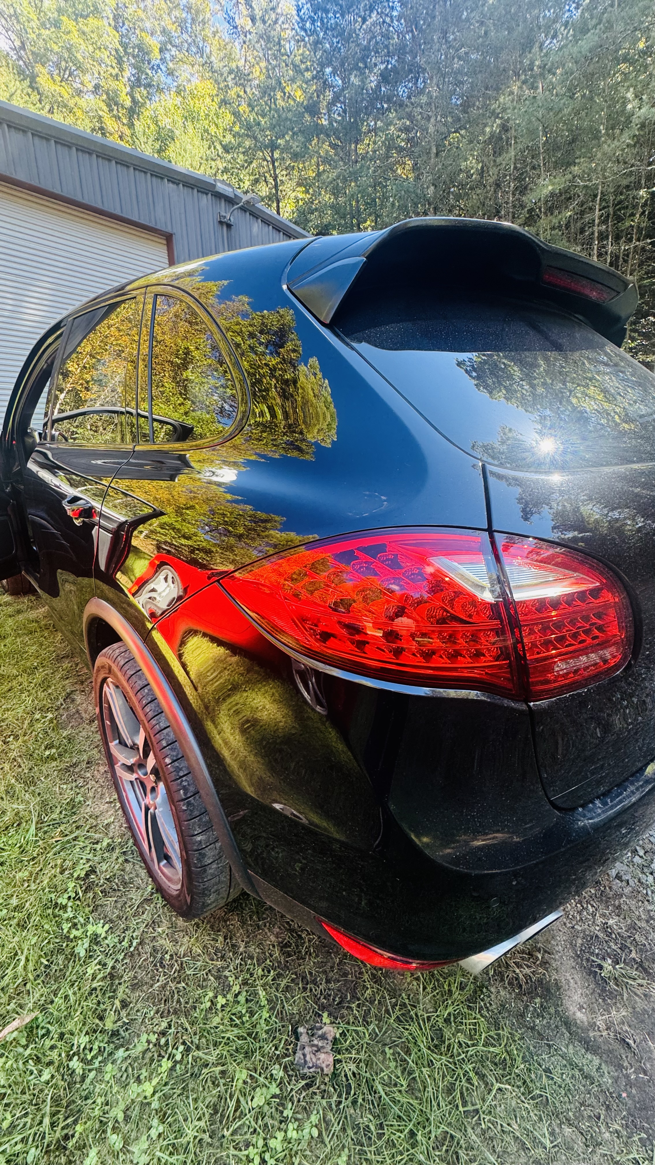 Used 2012 Porsche Cayenne S w/ Premium Pkg Plus AWD/4WD image 22