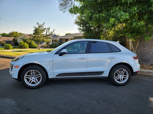 Used 2018 Porsche Macan Sport Edition image 8