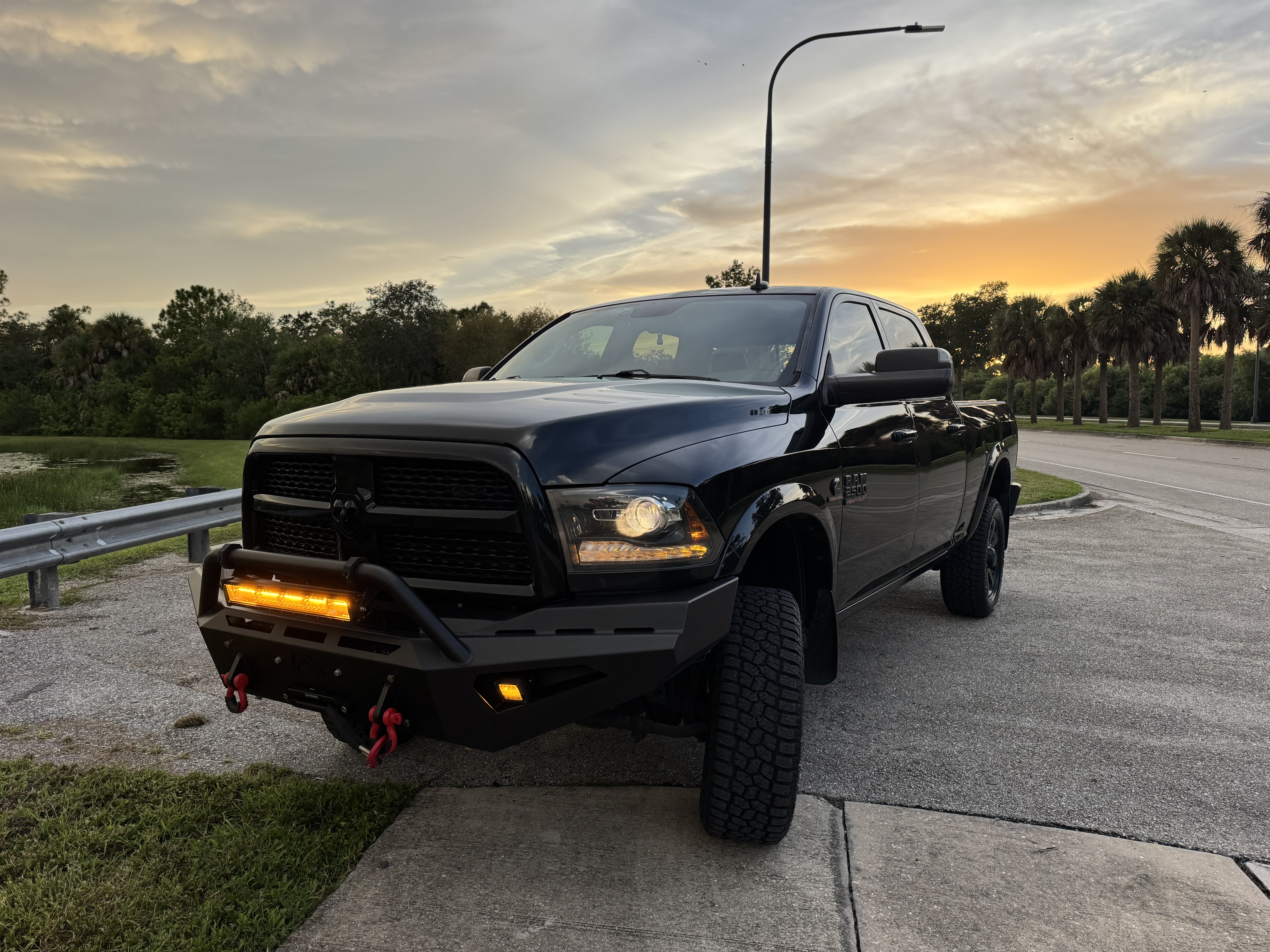 Used 2016 RAM 2500 Laramie AWD/4WD image 13