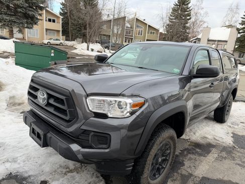 Used 2022 Toyota Tacoma SR w/ SX Package image 6
